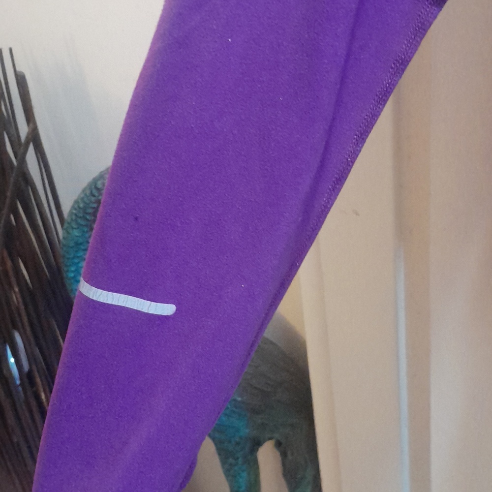 🌺Nike Purple Reflective 1/4 Zip Athletic Top - Picture 4 of 6
